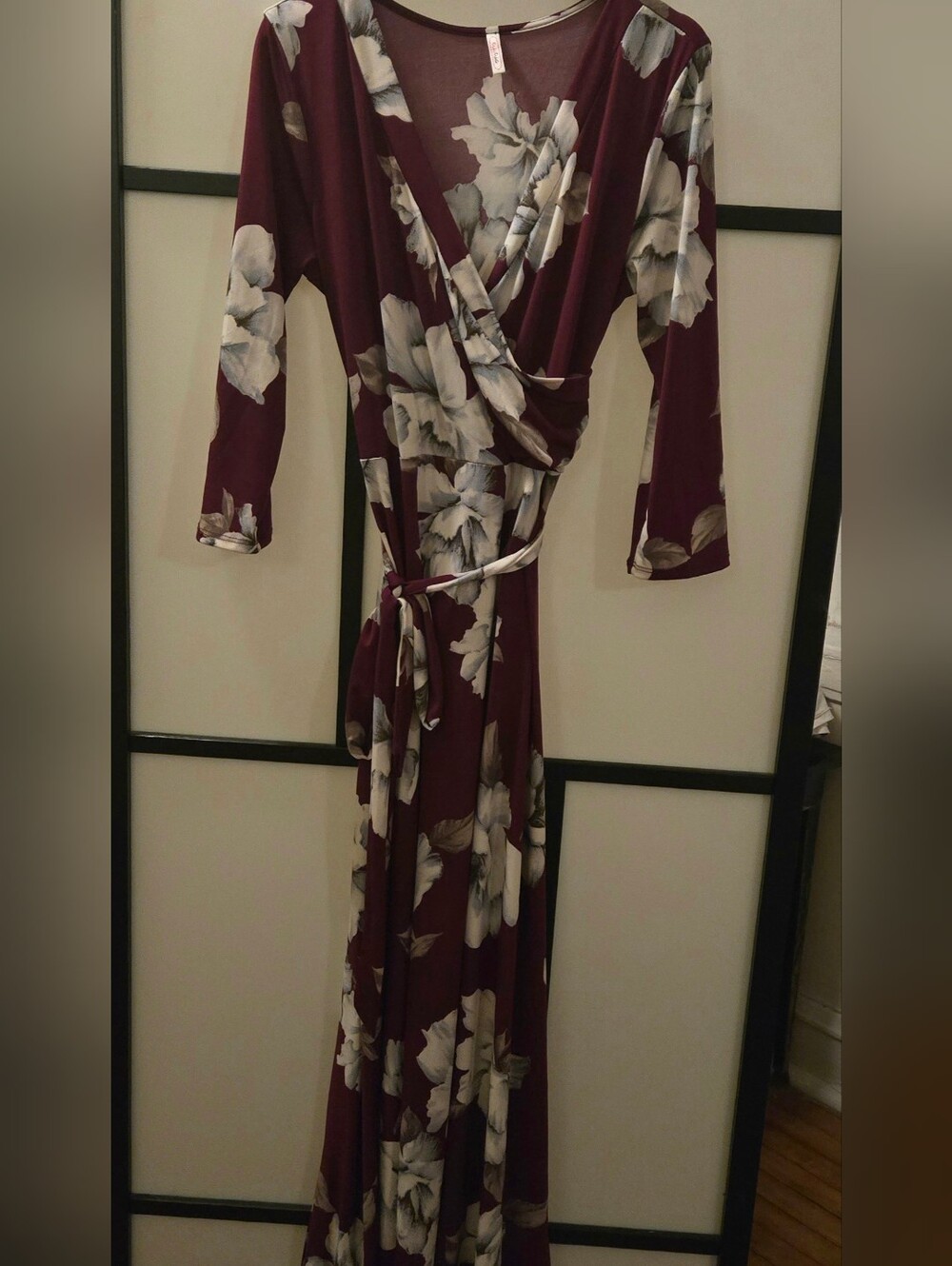 Tria Tria Size 10 Women's Floral Wrap Maxi Dress Burgundy with Ivory/gray Blooms